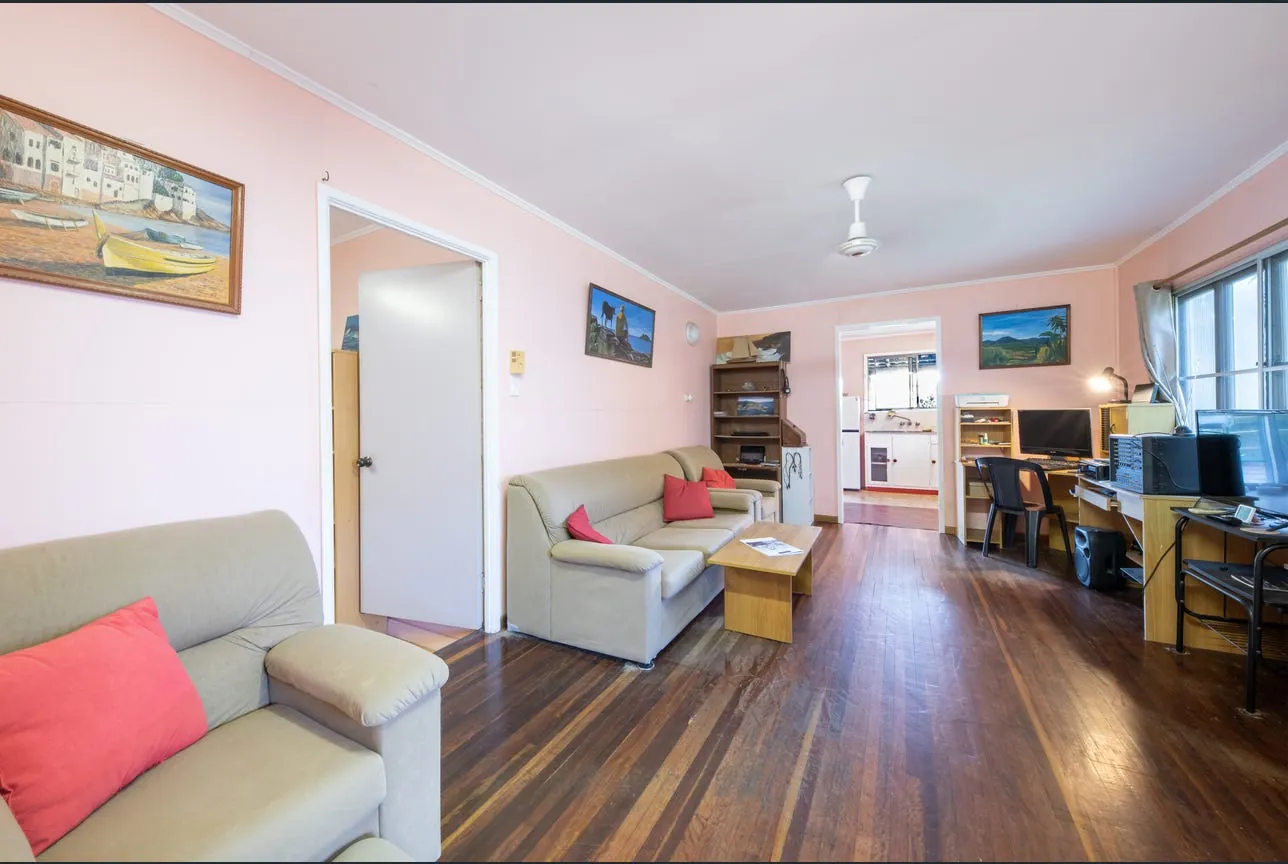 Airlie Beach Renovation - before 3
